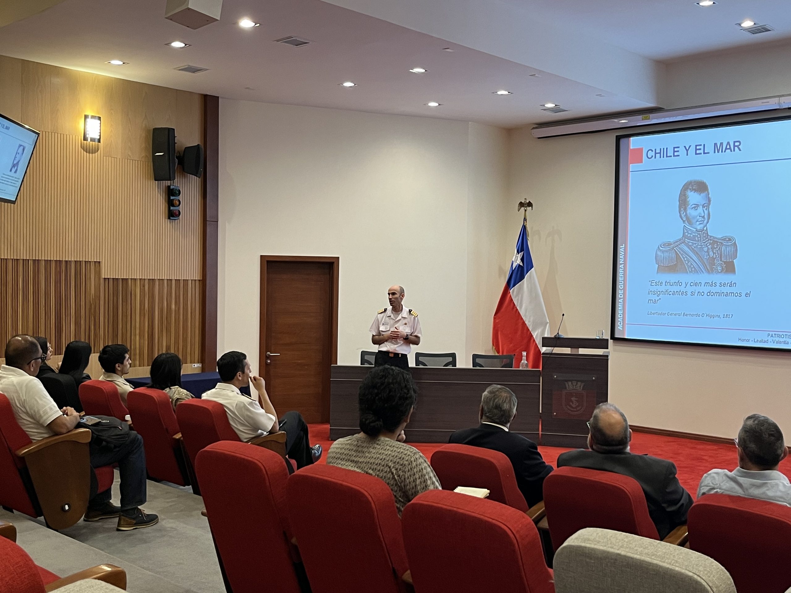 Lee más sobre el artículo Colaboración Académica: Taller de Toma de Decisiones con la Facultad de Gobierno de la Universidad de Chile