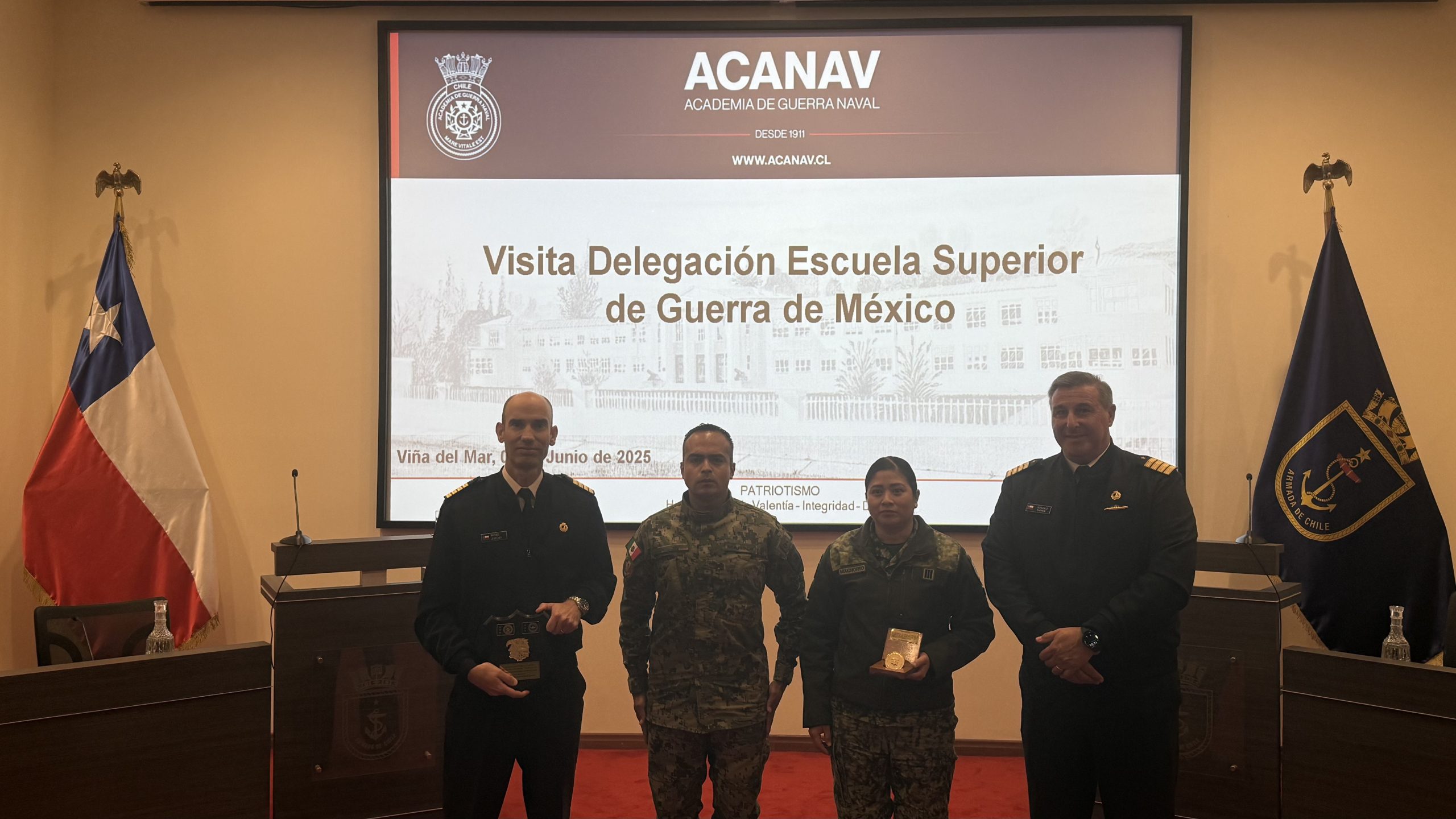Lee más sobre el artículo ACADEMIA DE GUERRA NAVAL RECIBIÓ A DELEGACIÓN DE LA ESCUELA SUPERIOR DE GUERRA DE MÉXICO