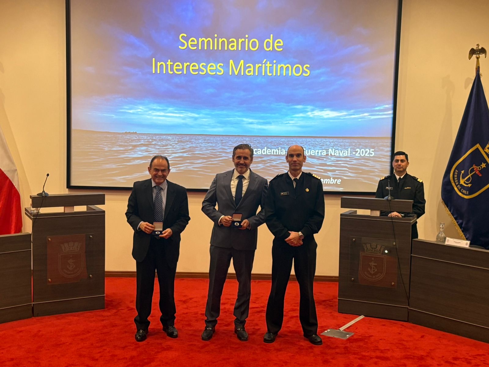 Lee más sobre el artículo ACADEMIA DE GUERRA NAVAL REALIZÓ NUEVA VERSIÓN DEL SEMINARIO DE INTERESES MARÍTIMOS DE CHILE