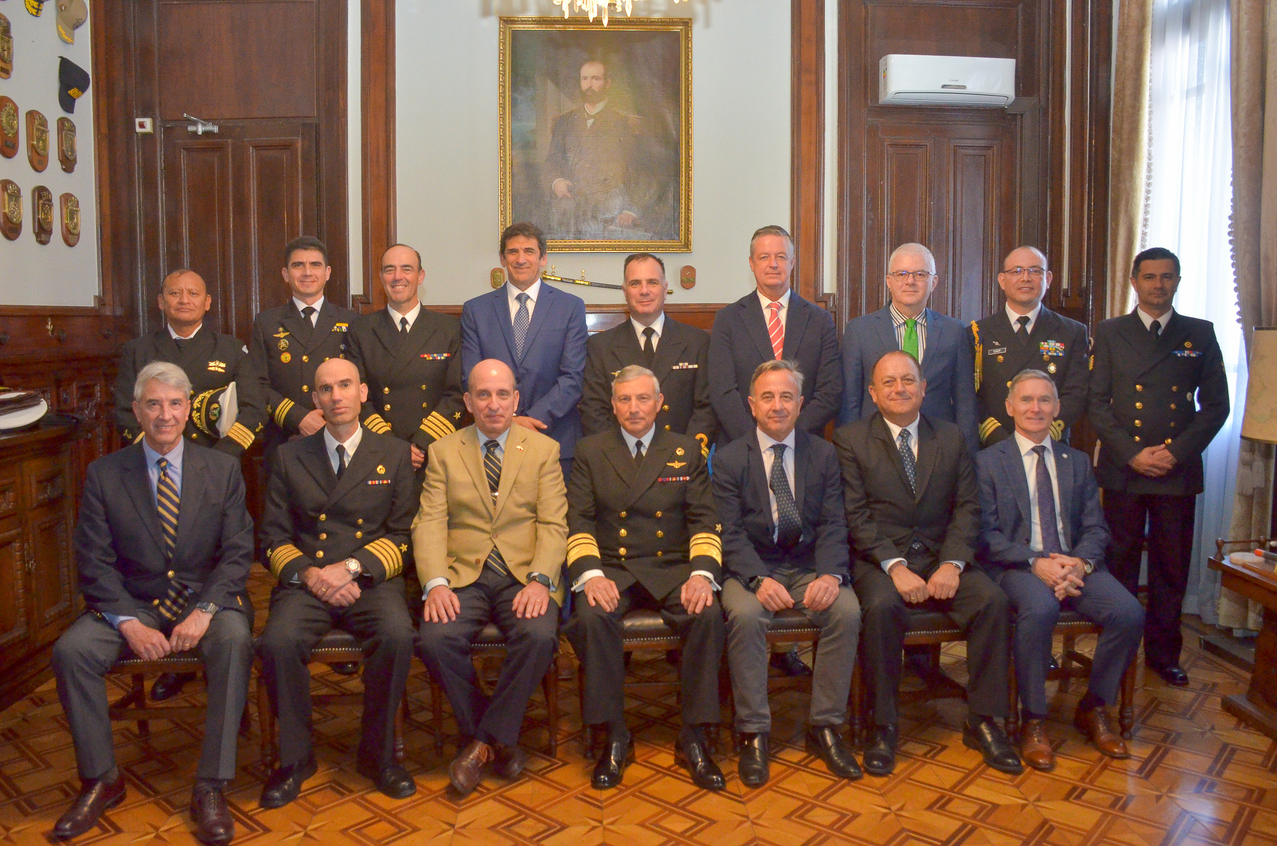 Lee más sobre el artículo Encuentro Internacional de Directores de Revistas de Marina, Científicas y Especializadas.