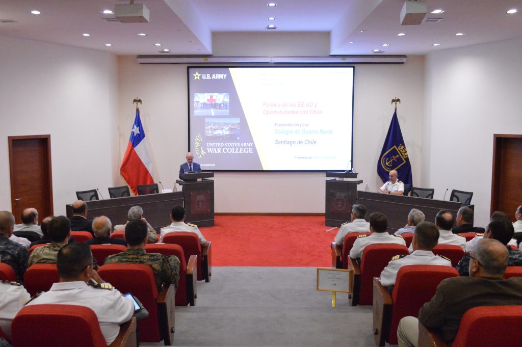 ACADEMIA DE GUERRA NAVAL ABORDÓ OPORTUNIDADES DE COOPERACIÓN Y DESAFÍOS ESTRATÉGICOS PARA CHILE EN CONFERENCIA DICTADA POR EXPERTO DEL U.S. ARMY WAR COLLEGE.